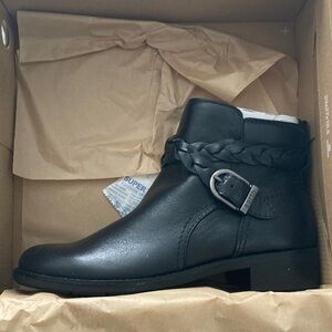 Earth Black Ankle Boots